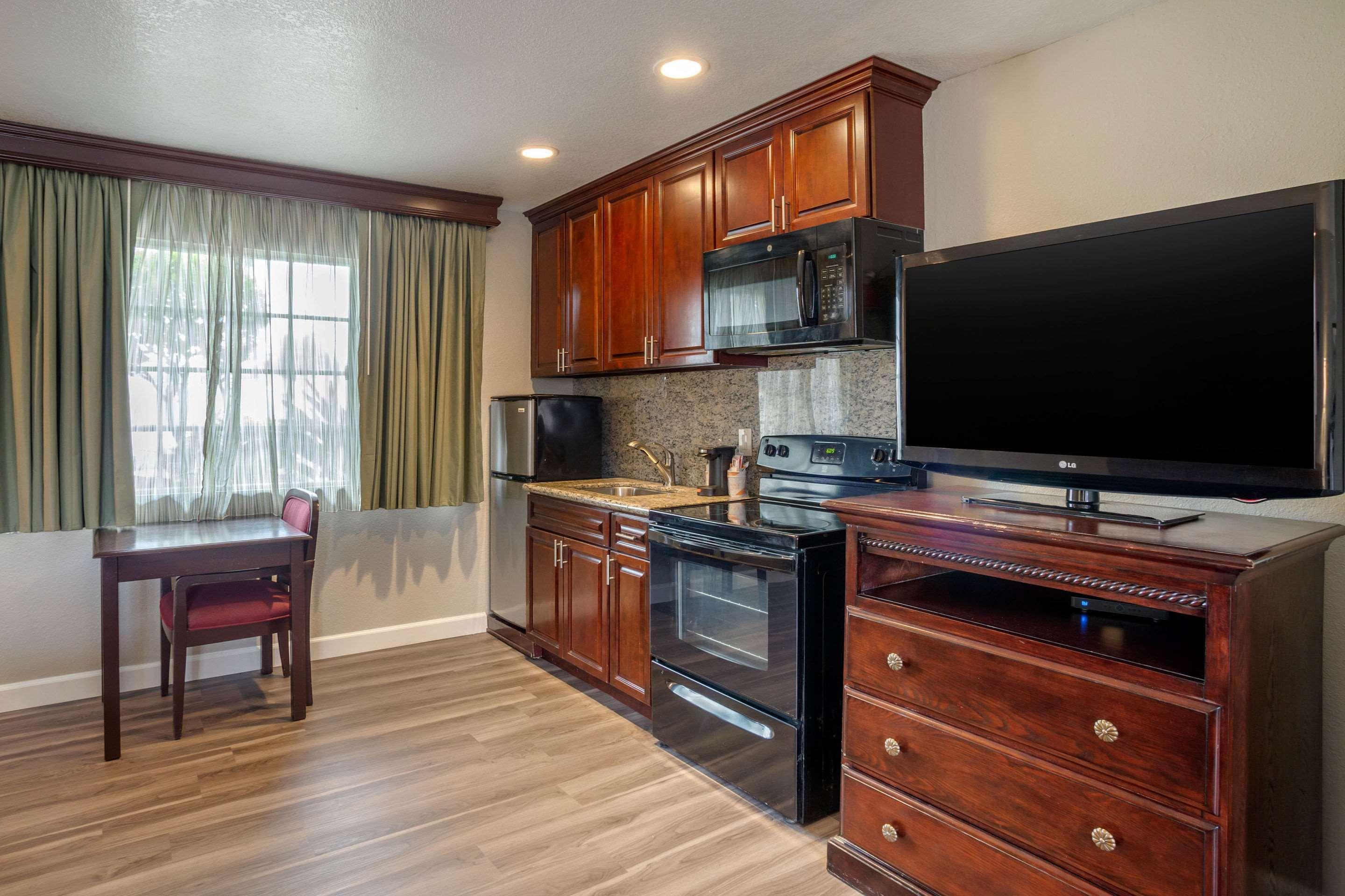 Quality Inn & Suites El Cajon San Diego East Экстерьер фото